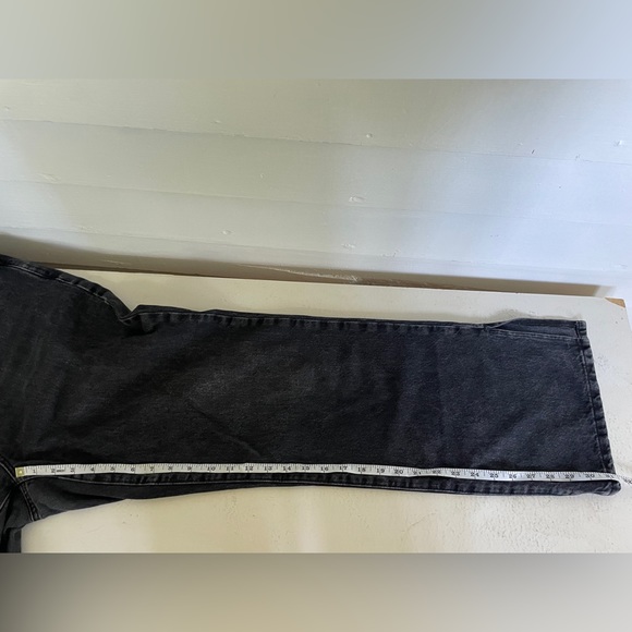 Black Lightly Distressed 90’s Straight Leg Garage Jeans - Picture 5 of 9